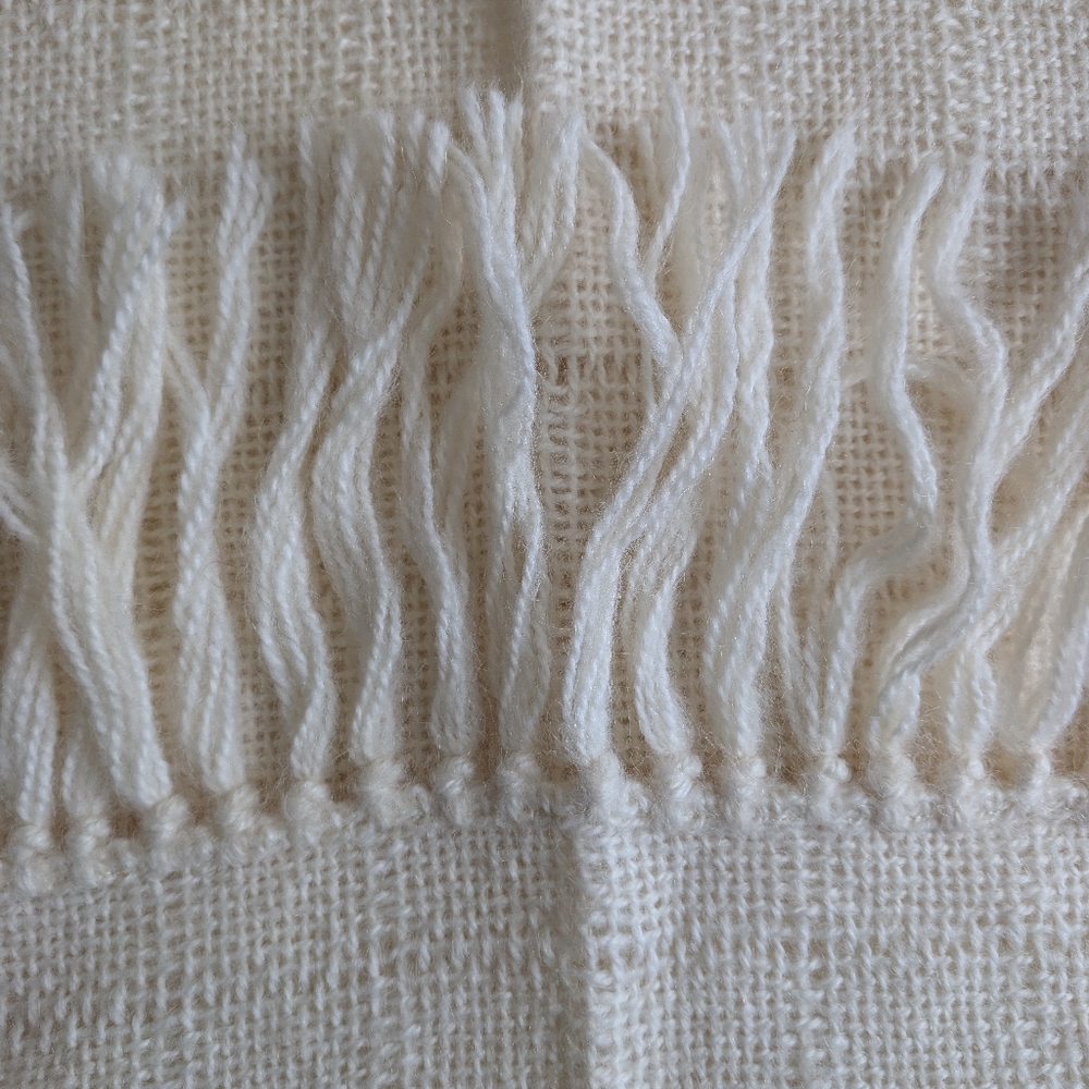 Hand Loomed Vintage Knit Wool Blanket Scarf - Picture 5 of 7